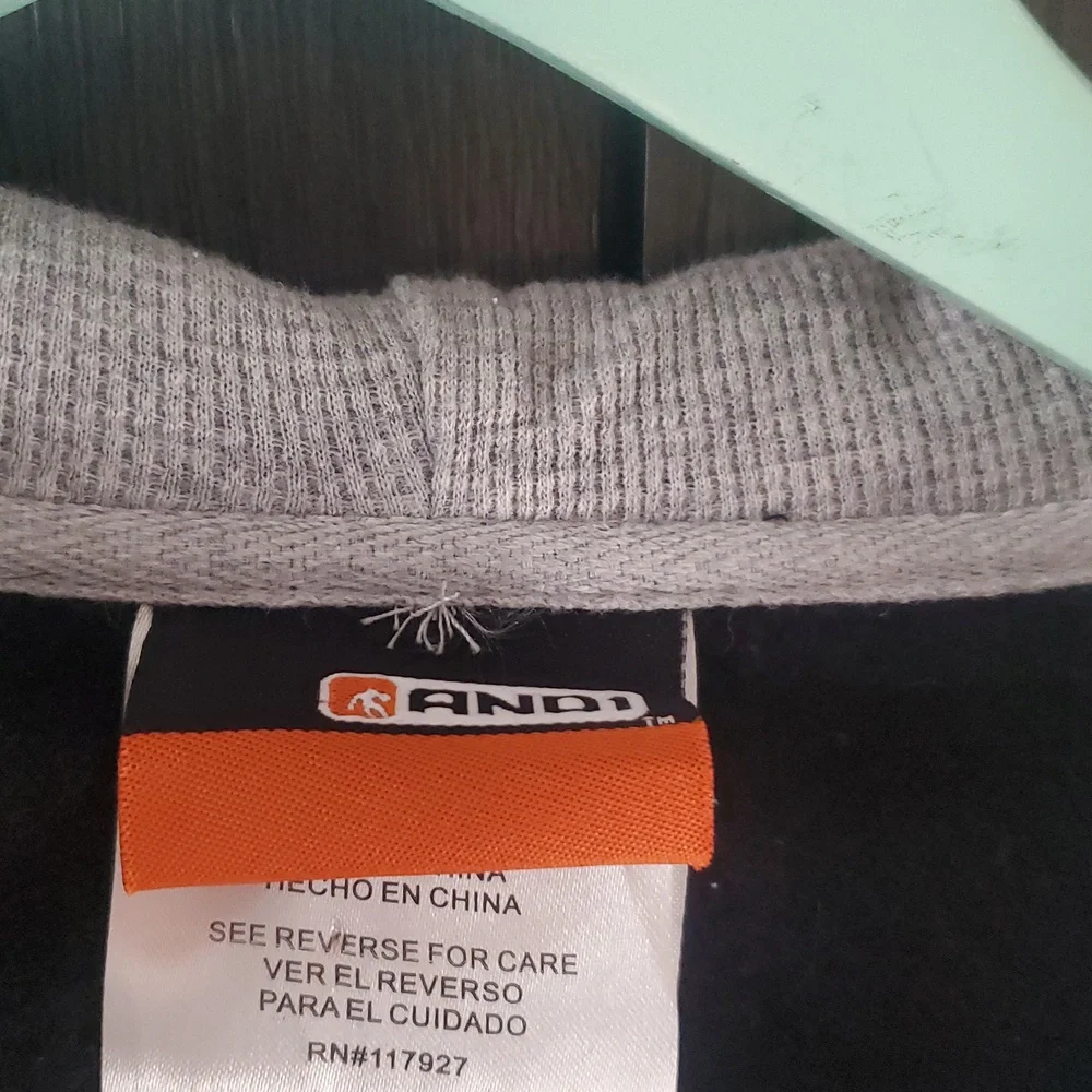 And1 - Picture 2 of 7